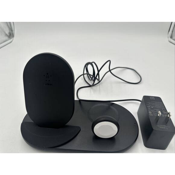 Belkin Boost up 3-in-1 Wireless Charging Dock iPhone/Apple Watch - Black USED - Picture 1 of 5